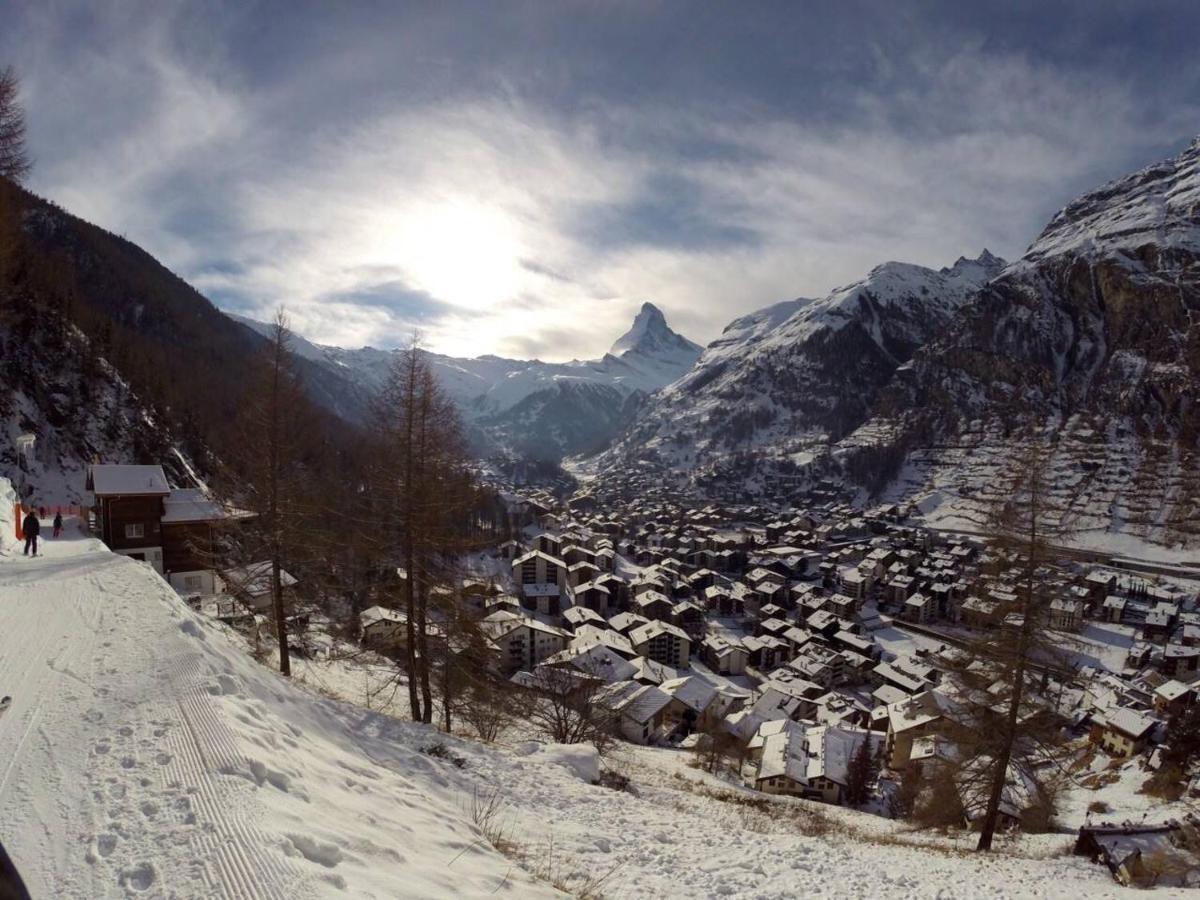 Апартаменты Emelie Zermatt 4**** Экстерьер фото