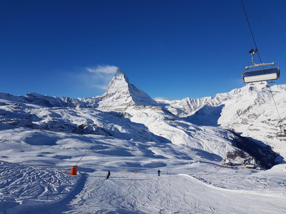 Апартаменты Emelie Zermatt 4**** Экстерьер фото